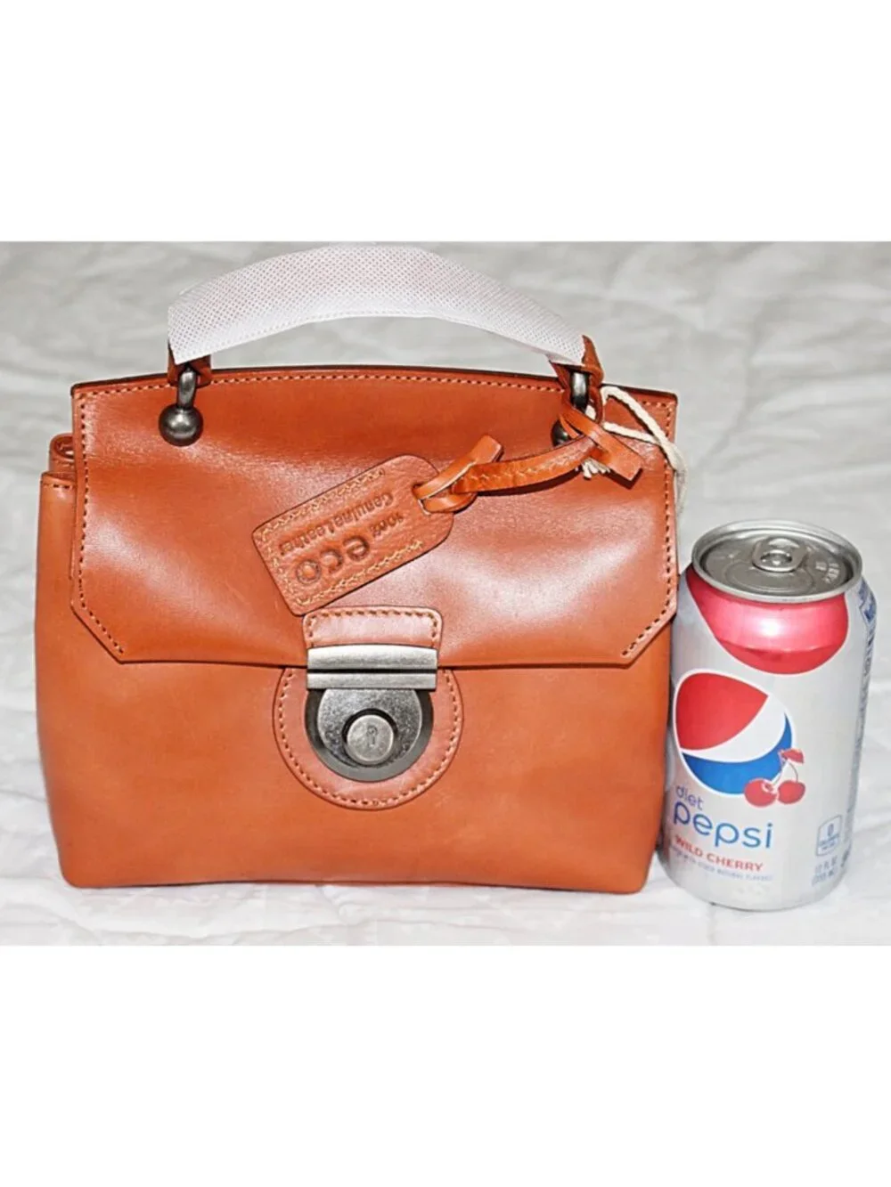 New w/ Tags Old Trend Cypress Crossbody in Cognac (Brown-Orange)